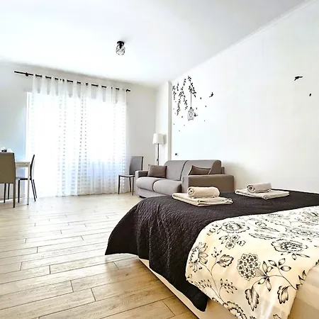 Mareme Apartment *